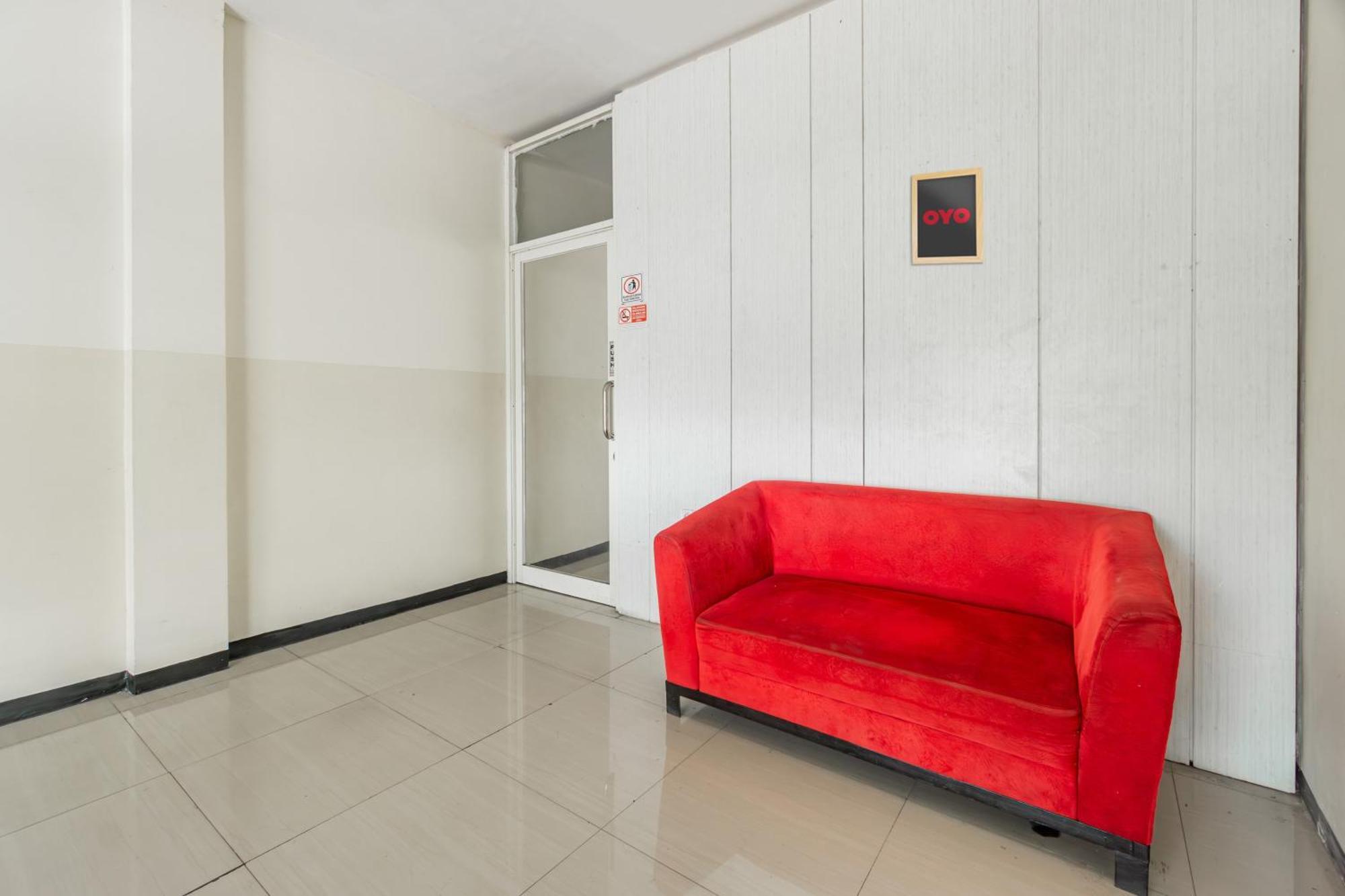 Ace Business Hotel Galaxy Surabaya Esterno foto