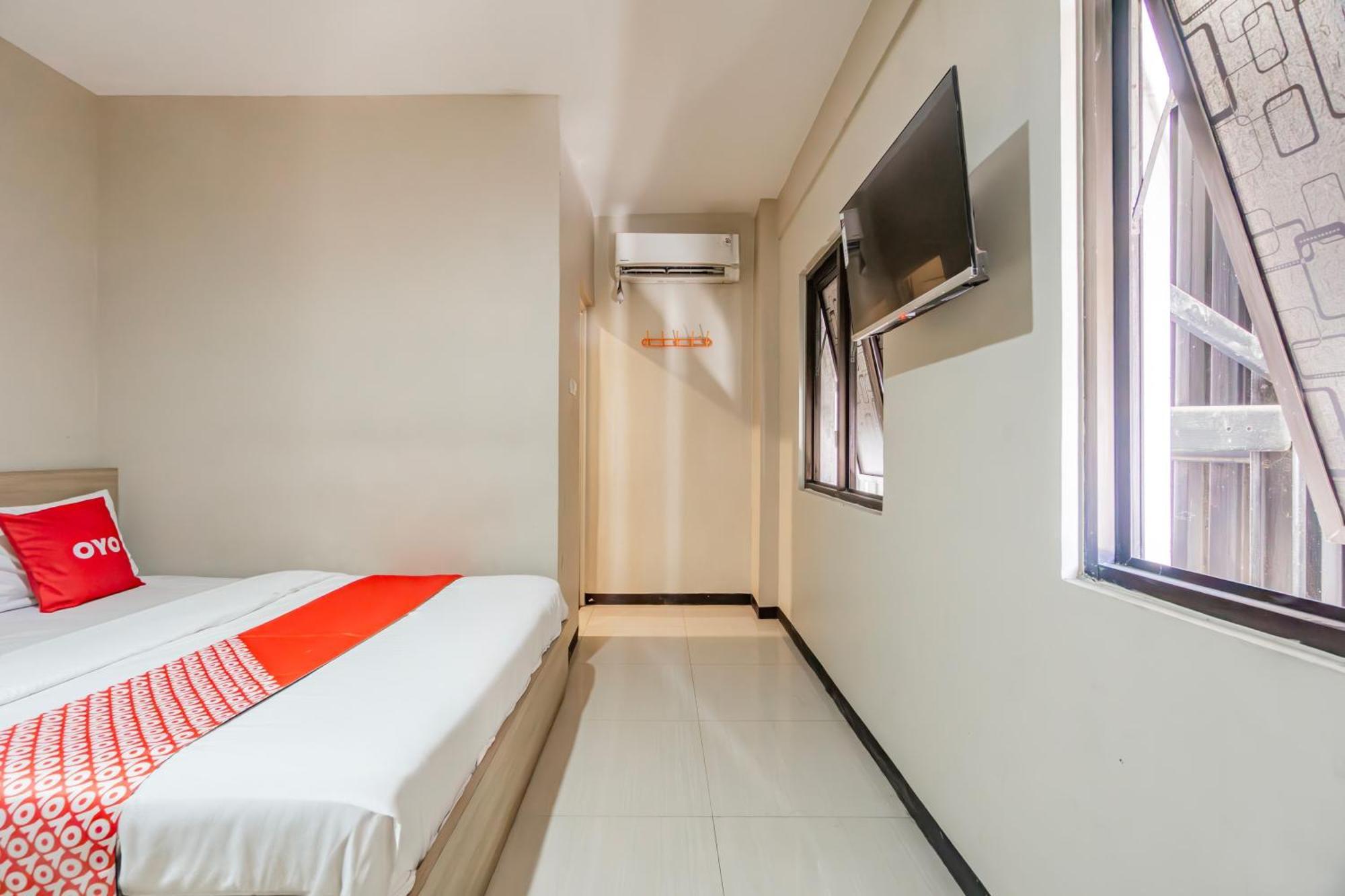Ace Business Hotel Galaxy Surabaya Esterno foto